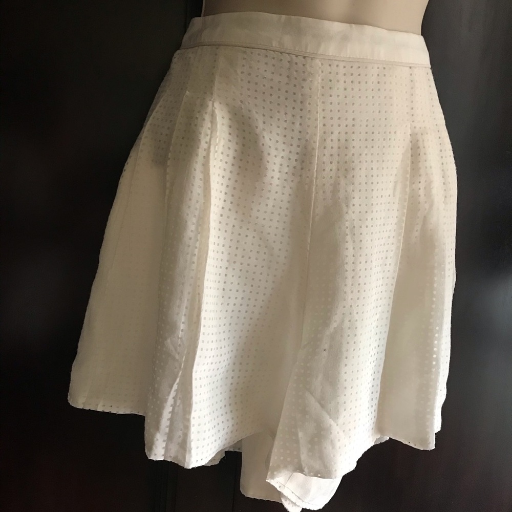 Ainsley Silk Shorts in Creme Ivory Perforated NWT